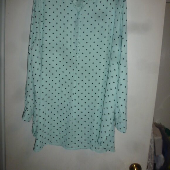 Stylish Women’s Polka Dot Long Free-Style Tunic – Size 26W by Denim 24/7 - Picture 2 of 12